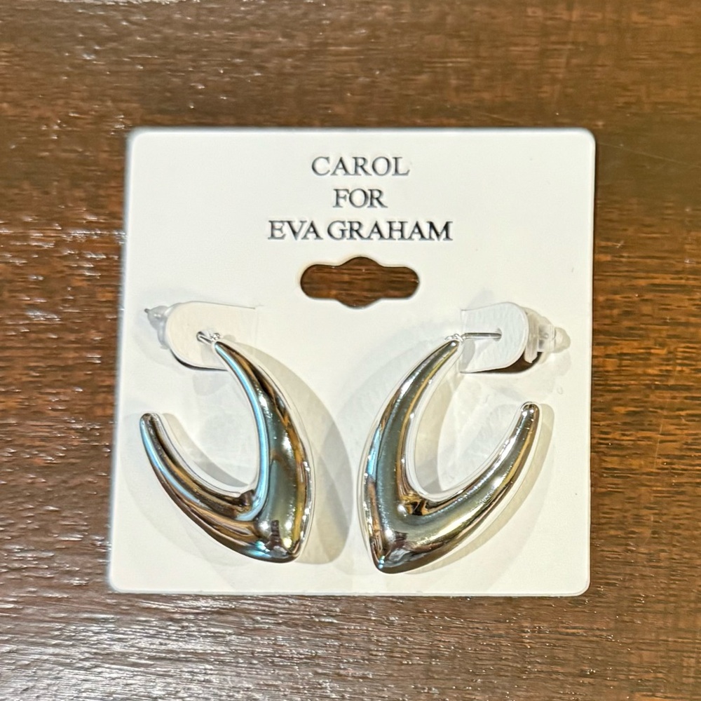 NWT Carol for Eva Graham Silver‎ Tone Pierced Earrings